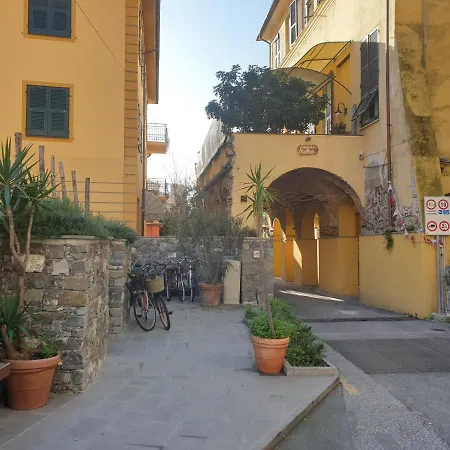 Fivestay - 5terre Cosynest Monterosso Old Town Stylish Studio Flat - Walking Distance To The Beach *